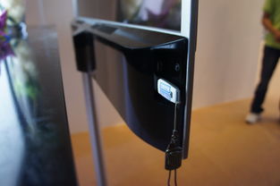 国产自主研发 海信推出50英寸透明3D电视